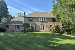 7 Bedford Ct, Clinton Township, NJ 08801 - Photo 1