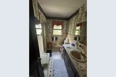 7 Bedford Ct, Clinton Township, NJ 08801 - Photo 17