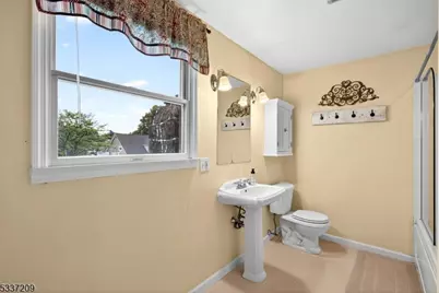 122 Aurora St, Lopatcong Township, NJ 08865 - Photo 45