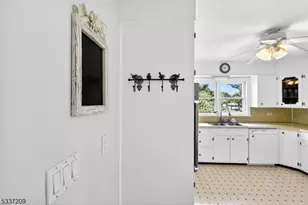 122 Aurora St, Lopatcong Township, NJ 08865 - Photo 27