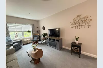 5319 Richmond Rd #319, West Milford, NJ 07480 - Photo 9