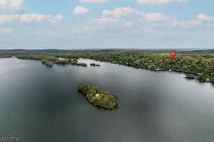 1052 Lakeside Dr E, Vernon Twp., NJ 07422 - Photo 37