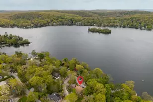 1052 Lakeside Dr E, Vernon Twp., NJ 07422 - Photo 1