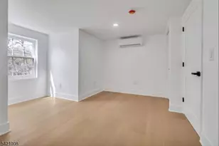 21 Cross St, Montclair, NJ 07042 - Photo 13