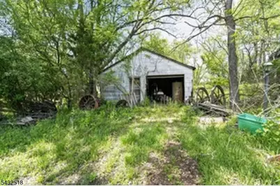499 Edgewood Rd, Readington, NJ 08889 - Photo 3