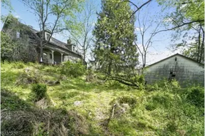 499 Edgewood Rd, Readington, NJ 08889 - Photo 13