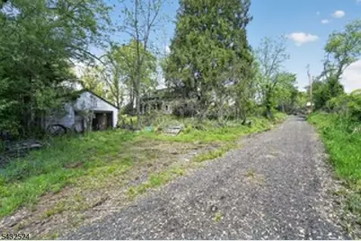 499 Edgewood Rd, Readington, NJ 08889 - Photo 27