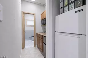 38 N Gaston Ave, Somerville, NJ 08876 - Photo 17