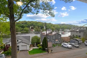 8 Cove Rd, Hopatcong, NJ 07843 - Photo 23