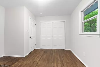 8 Cove Rd, Hopatcong, NJ 07843 - Photo 29