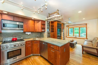 21 Lockley Ct, Mountain Lakes, NJ 07046 - Photo 11