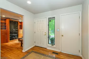 21 Lockley Ct, Mountain Lakes, NJ 07046 - Photo 3