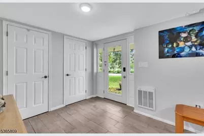 9 Mueller Lane, Franklin Township, NJ 07882 - Photo 3