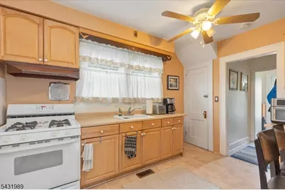 419 Oak St #2, Garwood, NJ 07027 - Photo 9