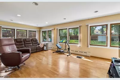 112 Pitt Rd, Springfield, NJ 07081 - Photo 9