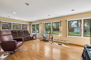 112 Pitt Rd, Springfield, NJ 07081 - Photo 9