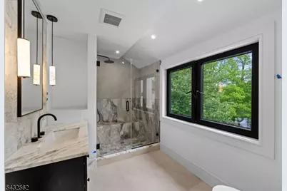 809 W Shore Dr, Kinnelon, NJ 07405 - Photo 29