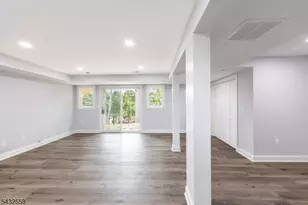 8 Sherwood Pl, Wharton, NJ 07885 - Photo 11