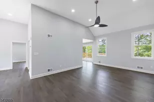 8 Sherwood Pl, Wharton, NJ 07885 - Photo 3