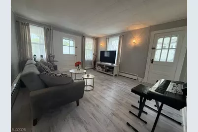 18 Fletcher Pl, Parsippany, NJ 07878 - Photo 9