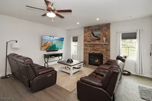 21 Harris Hawk Rd, Washington Township, NJ 07882 - Photo 11