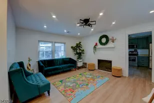 50 Chestnut St, Edison, NJ 08817 - Photo 9
