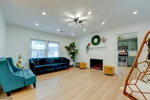 50 Chestnut St, Edison, NJ 08817 - Photo 25