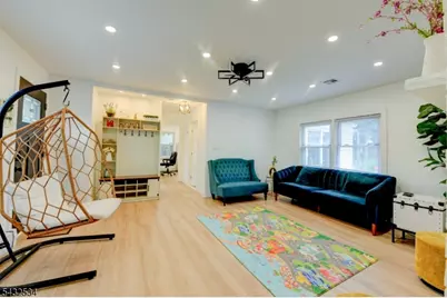 50 Chestnut St, Edison, NJ 08817 - Photo 5