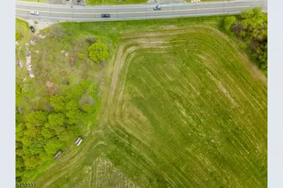 201 N Church Rd, Hardyston Township, NJ 07416 - Photo 9