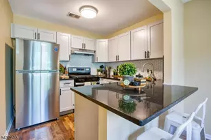 9 Tanglewood Ct, South Brunswick Township, NJ 08852 - Photo 5