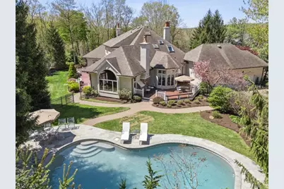 110 Chelsea, Watchung, NJ 07069 - Photo 1