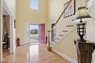 1 Beehive Ln, Raritan Township, NJ 08822 - Photo 3