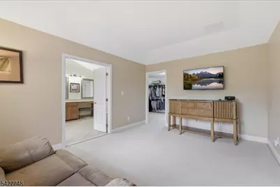1 Beehive Ln, Raritan Township, NJ 08822 - Photo 23