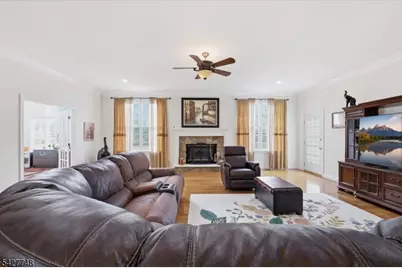 1 Beehive Ln, Raritan Township, NJ 08822 - Photo 11