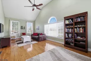 1 Beehive Ln, Raritan Township, NJ 08822 - Photo 15