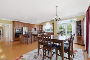 1 Beehive Ln, Raritan Township, NJ 08822 - Photo 7