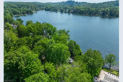 174 Pines Lake Dr E, Wayne, NJ 07470 - Photo 39