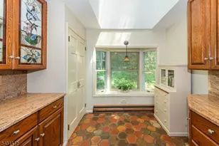174 Pines Lake Dr E, Wayne, NJ 07470 - Photo 15