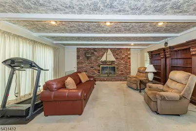 174 Pines Lake Dr E, Wayne, NJ 07470 - Photo 5