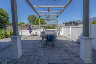 224 N 18th St, Kenilworth, NJ 07033 - Photo 5