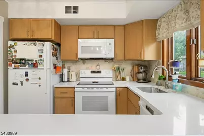 204 Dakota Dr, Andover Township, NJ 07848 - Photo 7
