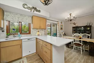 204 Dakota Dr, Andover Township, NJ 07848 - Photo 9