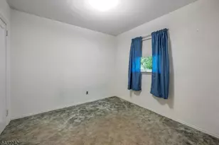 415 N 4th Ave, Hawthorne, NJ 07506 - Photo 17