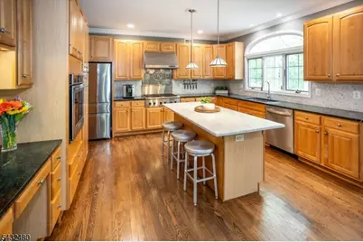9 Edgewood Ter, Randolph Township, NJ 07869 - Photo 11
