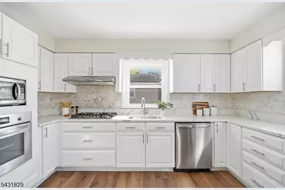 1611 Slavin St, Plainfield, NJ 07063 - Photo 17