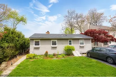 1 Beaver Ter, Jefferson Township, NJ 07885 - Photo 3