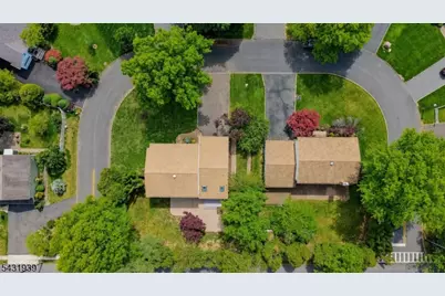 9 Starlite Ct, Westfield, NJ 07090 - Photo 35