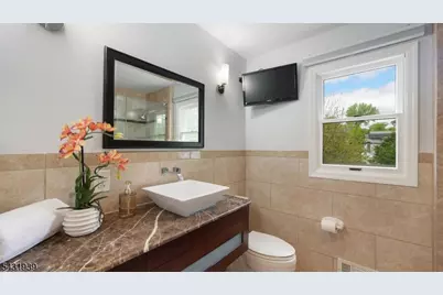 9 Starlite Ct, Westfield, NJ 07090 - Photo 23