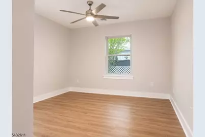 7 Lorettacong Dr, Jefferson Township, NJ 07849 - Photo 11