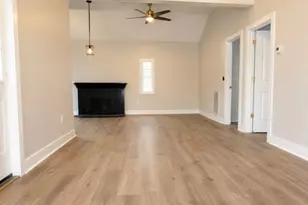 7 Lorettacong Dr, Jefferson Township, NJ 07849 - Photo 3